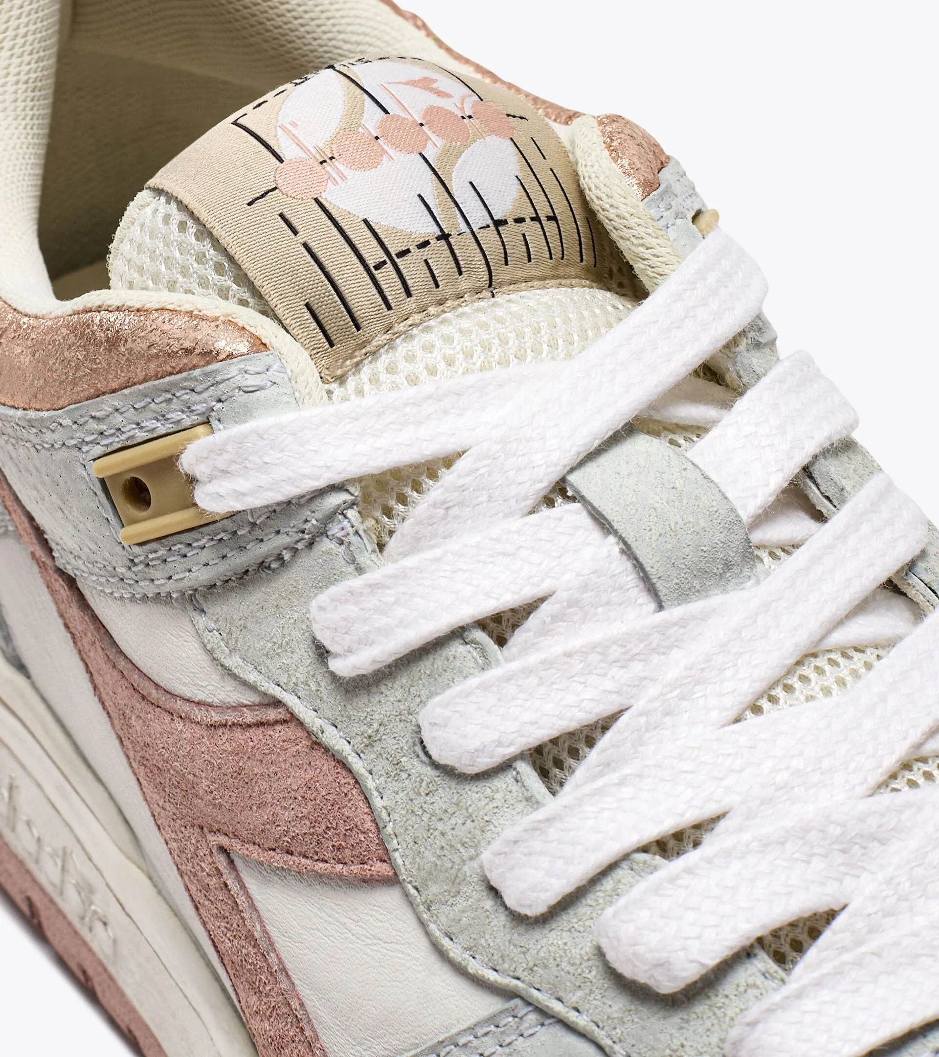 DS4-B.560 Crackle Lamè Rosa Pesca Woman  