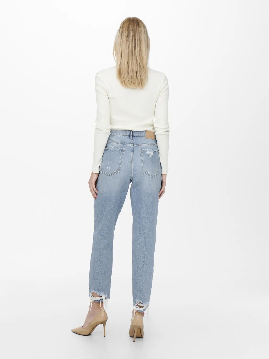 Jeans donna modello boyfriend con strappi JANET